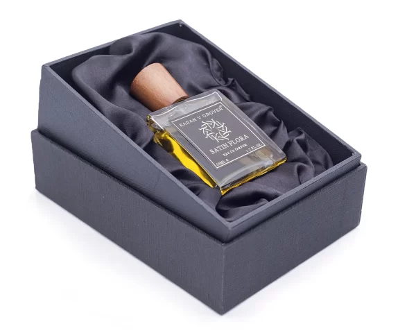 Satin Flora open box